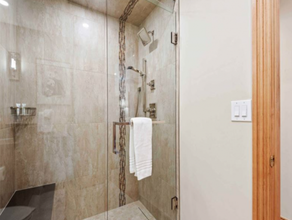 Four Bedroom Ski Rental Sleeps 10 Guests